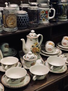 CERAMIC ARTICLES